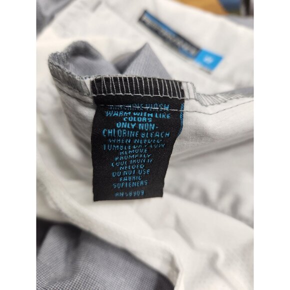 Roundtree & Yorke Mens Size 42 Performance classic fit/flat front shorts --24 - Picture 6 of 7